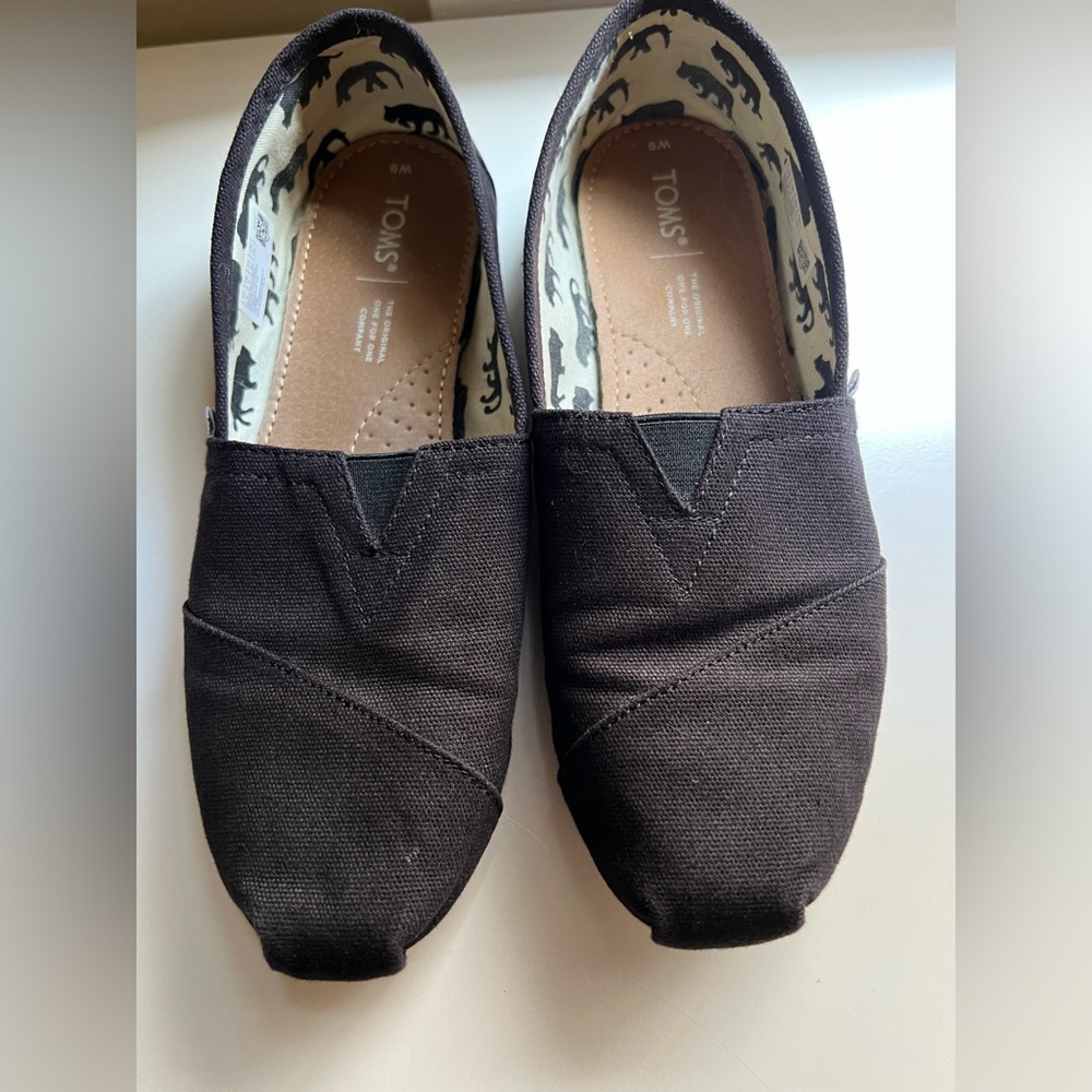 Like new Toms Alpargata shoes
